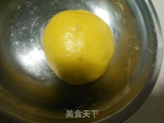 花样馒头---彩色蝴蝶的做法步骤：2