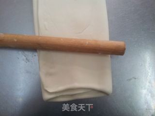 酥皮羊角包的做法步骤:4