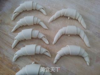 酥皮羊角包的做法步骤:7