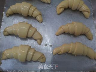 酥皮羊角包的做法步骤:9