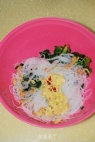菠菜虾米拌粉丝的做法步骤:10