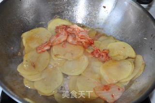 辣白菜炒土豆片的做法步骤：5