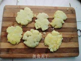 土豆韭菜汤的做法步骤：2