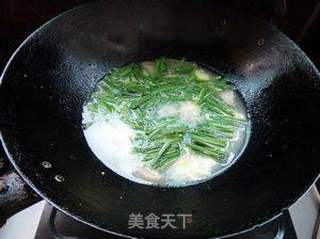 土豆韭菜汤的做法步骤：8