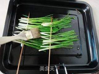 腐乳烤韭菜的做法步骤:6