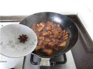 鲜笋红烧肉的做法步骤:16