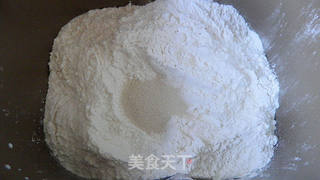红糖炼奶吐司------专为女士打造的一款面包的做法步骤:7