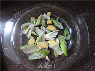 清蒸鲈鱼的做法步骤:5