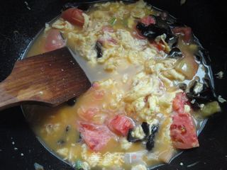 简单家常面食------【西红柿鸡蛋面】的做法步骤：6