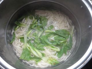 简单家常面食------【西红柿鸡蛋面】的做法步骤：7