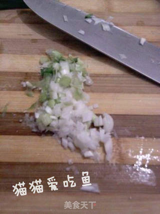 珍珠糯米丸子的做法步骤:2