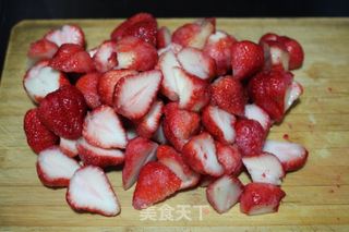 【草莓果酱】的做法步骤:2