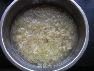 酸菜咸肉火锅的做法步骤：2