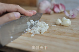 凉拌花椒芽的做法步骤:3