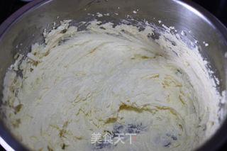 【菠萝翻转蛋糕】——酸甜滋味的美妙融合的做法步骤:2