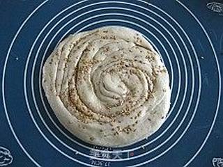 椒盐手抓饼的做法步骤:13