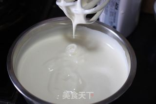 【蜂蜜脆皮小蛋糕】——一款无油简单快手蛋糕的做法步骤：2