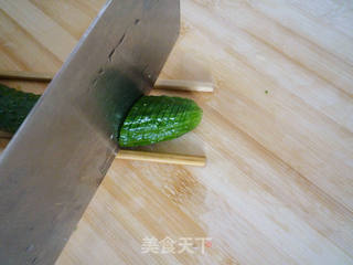 蓑衣黄瓜的做法步骤:2