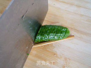 蓑衣黄瓜的做法步骤:5