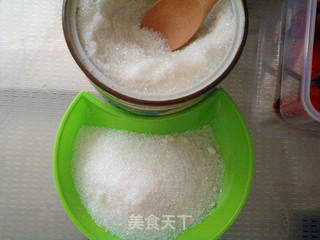 草莓果酱的做法步骤:2