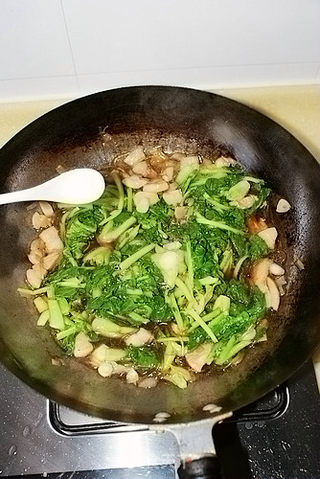 苔菜五花肉炖粉条的做法步骤:17