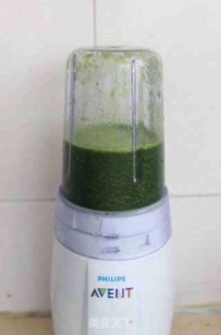 春天里的美食---【黑蒜菠菜意大利面】的做法步骤:3