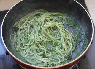 春天里的美食---【黑蒜菠菜意大利面】的做法步骤:11