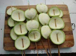街边小吃我来做——烤西葫芦串的做法步骤:2