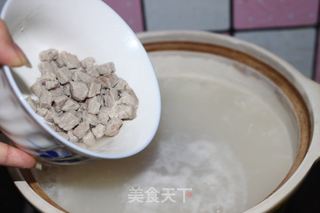 【皮蛋瘦肉粥】的做法步骤:10