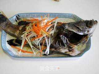 清蒸石斑鱼的做法步骤:9