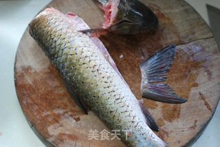 我家妈妈爱吃的【私家炝锅鱼】12图解蝴蝶鱼片的片法的做法步骤:2