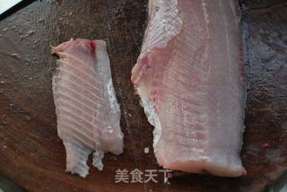 我家妈妈爱吃的【私家炝锅鱼】12图解蝴蝶鱼片的片法的做法步骤:6
