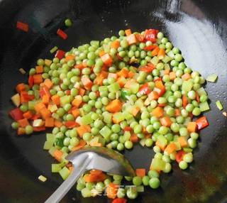 胡萝卜豌豆的做法步骤:5