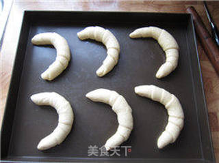 金牛角面包的做法步骤:12