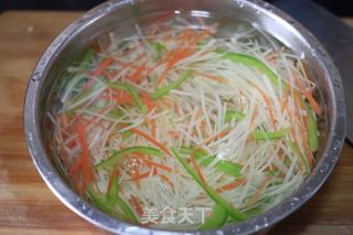 【凉拌土豆丝】——家常简单夏日凉菜的做法步骤:9