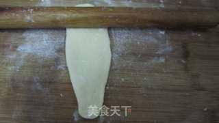 经典面包怎么“卷”？黄油卷面包的做法步骤：7