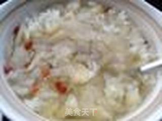枸杞银耳雪梨煲的做法步骤:5