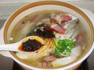 冻豆腐腊肉炖鲢鱼头的做法步骤:9