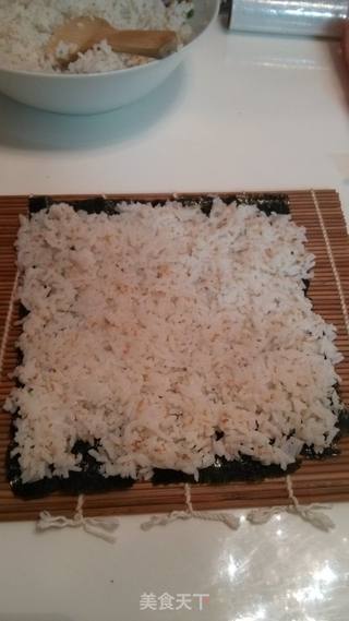 樱花寿司和飞鱼子寿司的做法步骤:3
