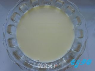 草莓牛奶炖蛋的做法步骤:4