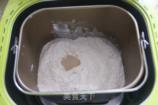 呵护女人一生的吐司——红枣红糖吐司的做法步骤:4