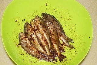 香烤黄花鱼的做法步骤:9