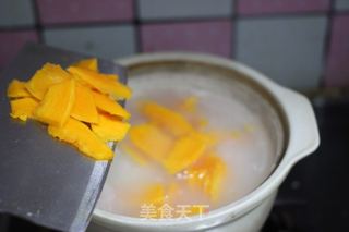 【瘦肉南瓜粥】——剩米饭再利用的做法步骤:6