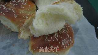 美味的早餐--芝麻奶香小餐包的做法步骤：12
