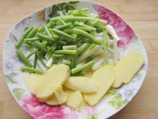 苜蓿猪肉饺子的做法步骤:5