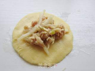 玉米面萝卜蒸饺的做法步骤:11