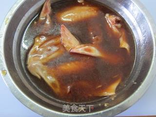 蚝油入菜，鲜味大升级の【粤式蚝油烤鸡翅】的做法步骤：4