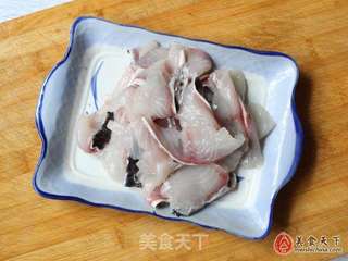 番茄鱼片汤的做法步骤:2