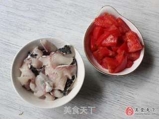 番茄鱼片汤的做法步骤:3
