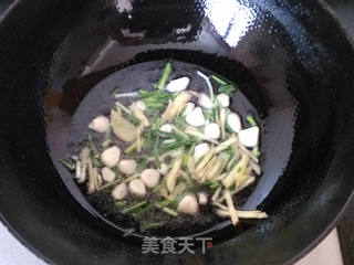 豆腐结红烧肉的做法步骤:4